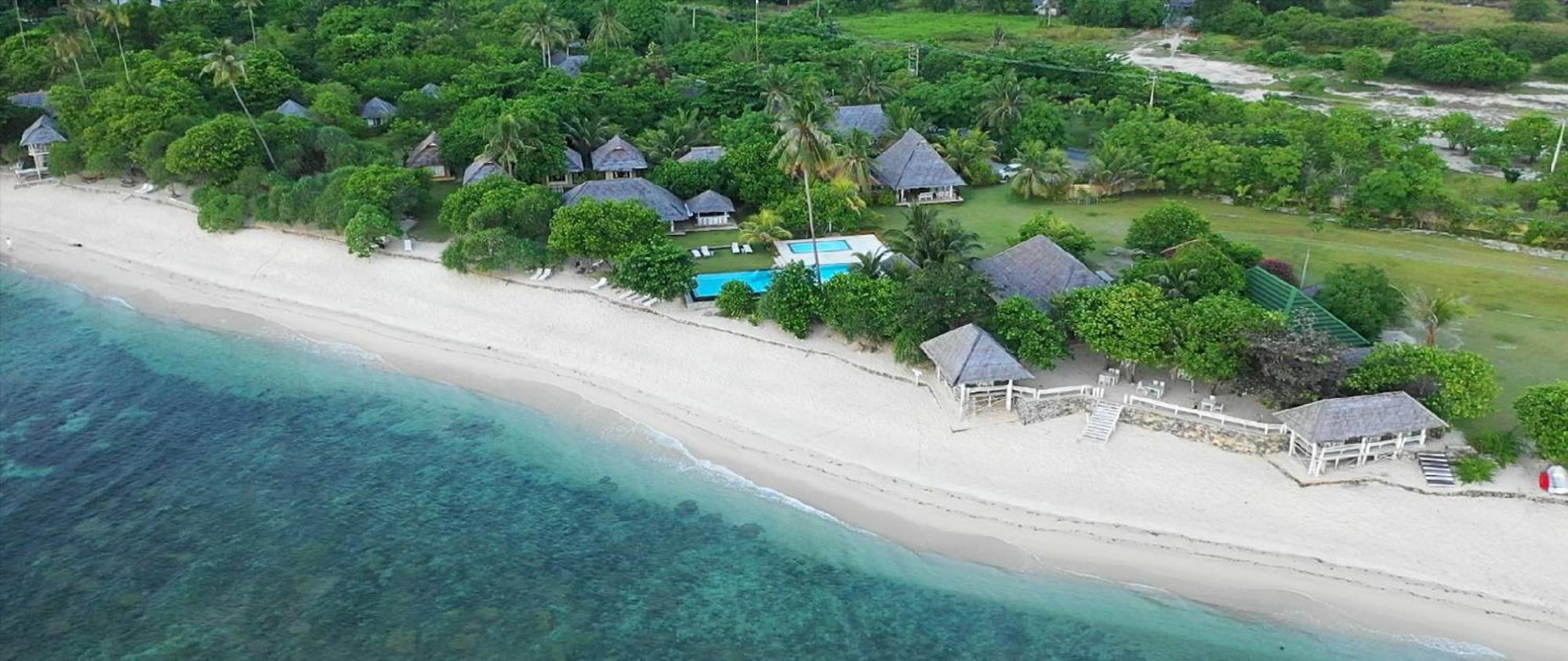 Trikora Beach Club And Resort Teluk Bakau Exterior photo